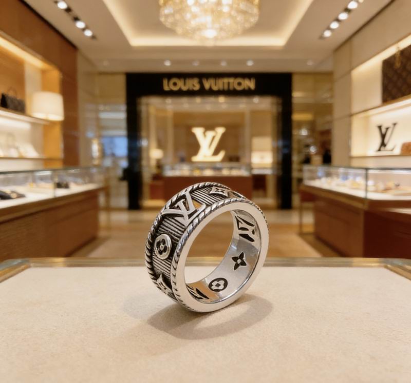 LV Ring 03yxs31